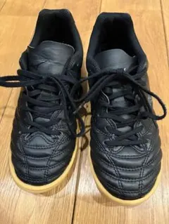 モナルシーダネオ　フットサルシューズ