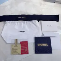 CHANEL ホリデー2025 冬　ホワイト巾着ポーチ　　封筒　オマケいっぱい♡