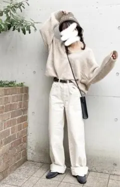 UNIQLO Uレギュラーフィットストレートハイライズジーンズ　ホワイト