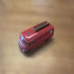 赤いミニカー
