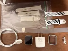Apple Watch SE (第2世代) 40mm アルミニウム スターライト
