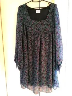 即買い禁止⚠️最終1500円♡ ラボラトリーワーク 小花柄ワンピ＆チュニック