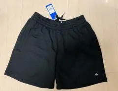 アディダス　adidas ショートパンツ　ズボン　ブラック　GN3366
