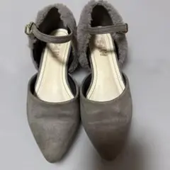 グレー スエード フラットシューズ