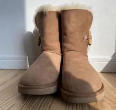 UGG ムートンブーツ チェスナット　24cm WKEELY
