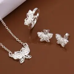 Sioriアクセサリー　バタフライモチーフ　３点セット