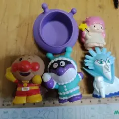 七*ん様 アンパンマン指人形　バイキンマン　氷の女王　キキララ　レトロ