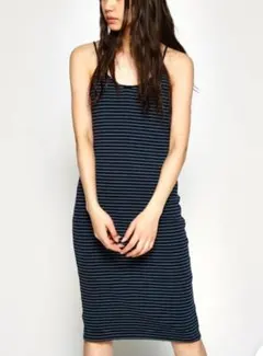 美品moussy　BACKCUTキャミミニドレス ネイビー6,578円購入
