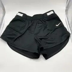 Nike ブラックショートパンツ ポケット付き