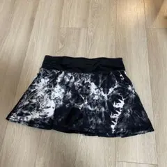 後ろプリーツスコート