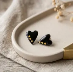 【閉店SALE】作家様ハンドメイドピアス 未使用品 黒