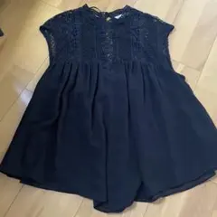 ZARA 黒のレースシアー　ノースリーブトップス