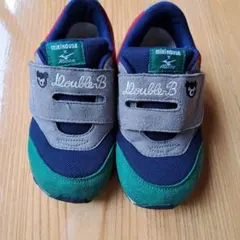 Item thumbnail for item 5b4c7232-ca5c-48f5-b9be-9e8343d32bdf