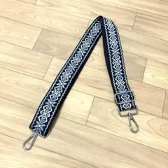 新品未使用✨幾何学模様 ショルダーストラップ