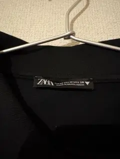 ZARA ブラック クロップド トレーナー M