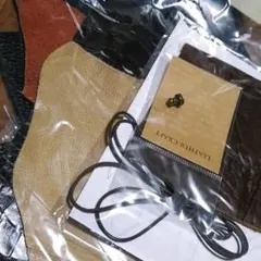 端革アソート　工作キット　牛革　豚革　羊革　日本製　素材　レザー　クラフト