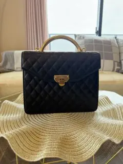 KIMIZIMAキルティング ショルダーバッグ ブラック ゴールドハンドルのサムネイル