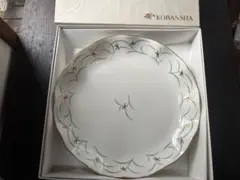 未使用　香蘭社 リンドフィールド 大皿　フリル皿　　金縁　有田焼　27cm