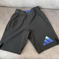 adidas ハーフパンツ 120cm 黒