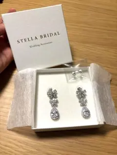 STELLA BRIDAL キュービックジルコニアピアス エタニティフラワー