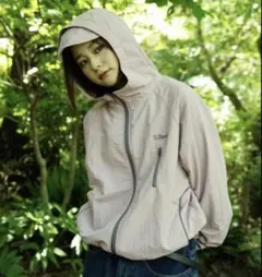 値下げ不可　BROKEN BASE パイピングナイロンフーディー