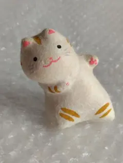 ちぎり和紙　のぞき猫　トラ猫