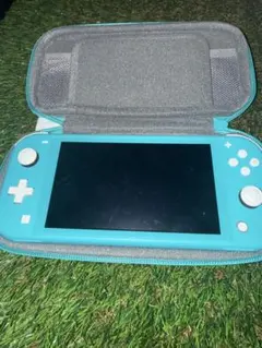 Nintendo Switch Lite ターコイズ 本体 黒いケース 充電器 - メルカリ
