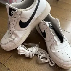 NIKE AIR ホワイト/ブラック スニーカー