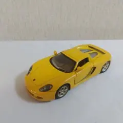 キンスマート 1/36 ポルシェカレラ イエロー 古い型番
