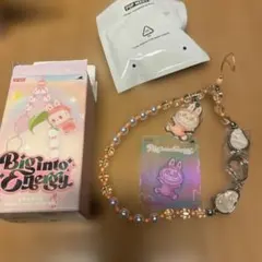 POPMART Big into Energy ラブブ携帯チャーム ハピネス