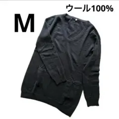 ウール毛100% 黒　Mブラック　シンプル　セーター　ニット　Ｖネック