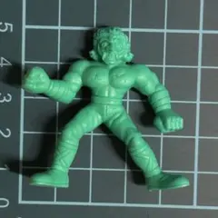 聖闘士星矢 消しゴム フィギュア　パート4 一輝の師匠 ギルティ 緑色　レトロ