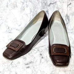 フェラガモ パンプス