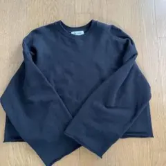 SACRA ブラック クルーネックスウェットのサムネイル