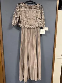 niana 刺繍レース切り替え　プリーツロング　結婚式　ワンピースドレス