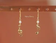 〈再販〉ト音記号と音符モチーフのパールピアス＊