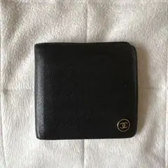 CHANEL ブラック 二つ折り財布　メンズ　レディースのサムネイル