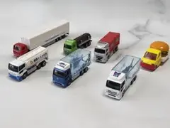 トミカ ロングタイプ＆働く車 7台まとめ売り 魚輸送車・ログトラック他
