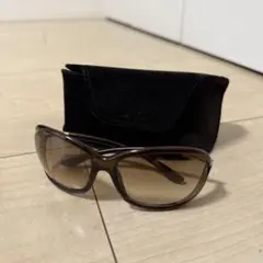 TOM FORD サングラス　hyde着のサムネイル