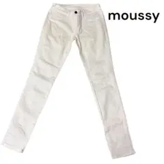 【美品】2回使用moussy ホワイトスキニーパンツ　白デニム　マウジー