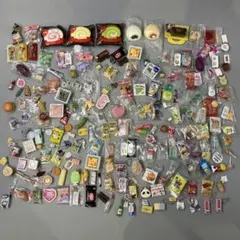 ★お菓子　食品　ミニチュア　ガチャガチャ キーホルダー　まとめ売り 150点以上のサムネイル