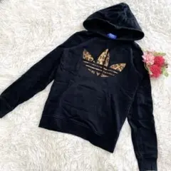 ＊アディダス/フードパーカー/完全完売品/大人気/ビッグロゴ/豹柄モチーフ