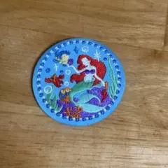 新品アリエル 刺繍缶バッジ
