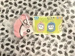 ちいかわ ダイカットポーチ　カラビナ付きポーチ ちいかわ