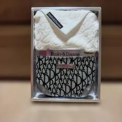 【新品未使用】ポーチ　タオルハンカチ ピンキー＆ダイアンのサムネイル