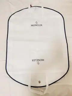 MONCLER ガーメントバッグ ホワイト - メルカリ