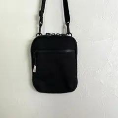 美品◯niko and… サコッシュ（布タグなし）のサムネイル