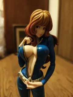 峰不二子フィギュア　ライダースーツ青のサムネイル