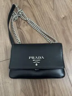 はると様専用 PRADAブラック ショルダーバッグ