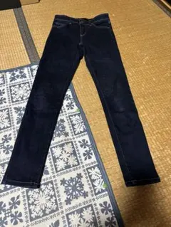 UNIQLO ダークブルー スキニーデニム パンツ 22
